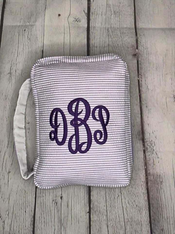 Seersucker Bible Cover Medium